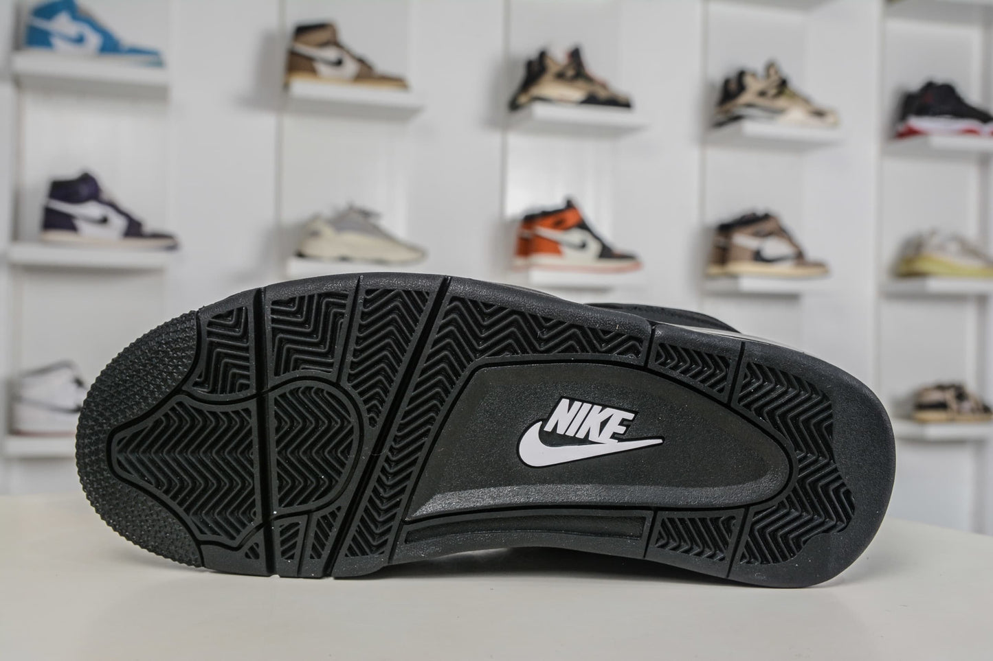 Air Jordan 4 Retro Black Cat 2025