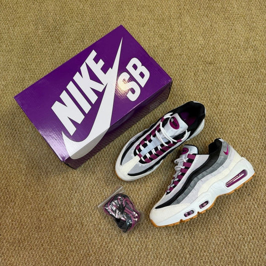 Nike SB Air Max 95 "Cactus Flower"
