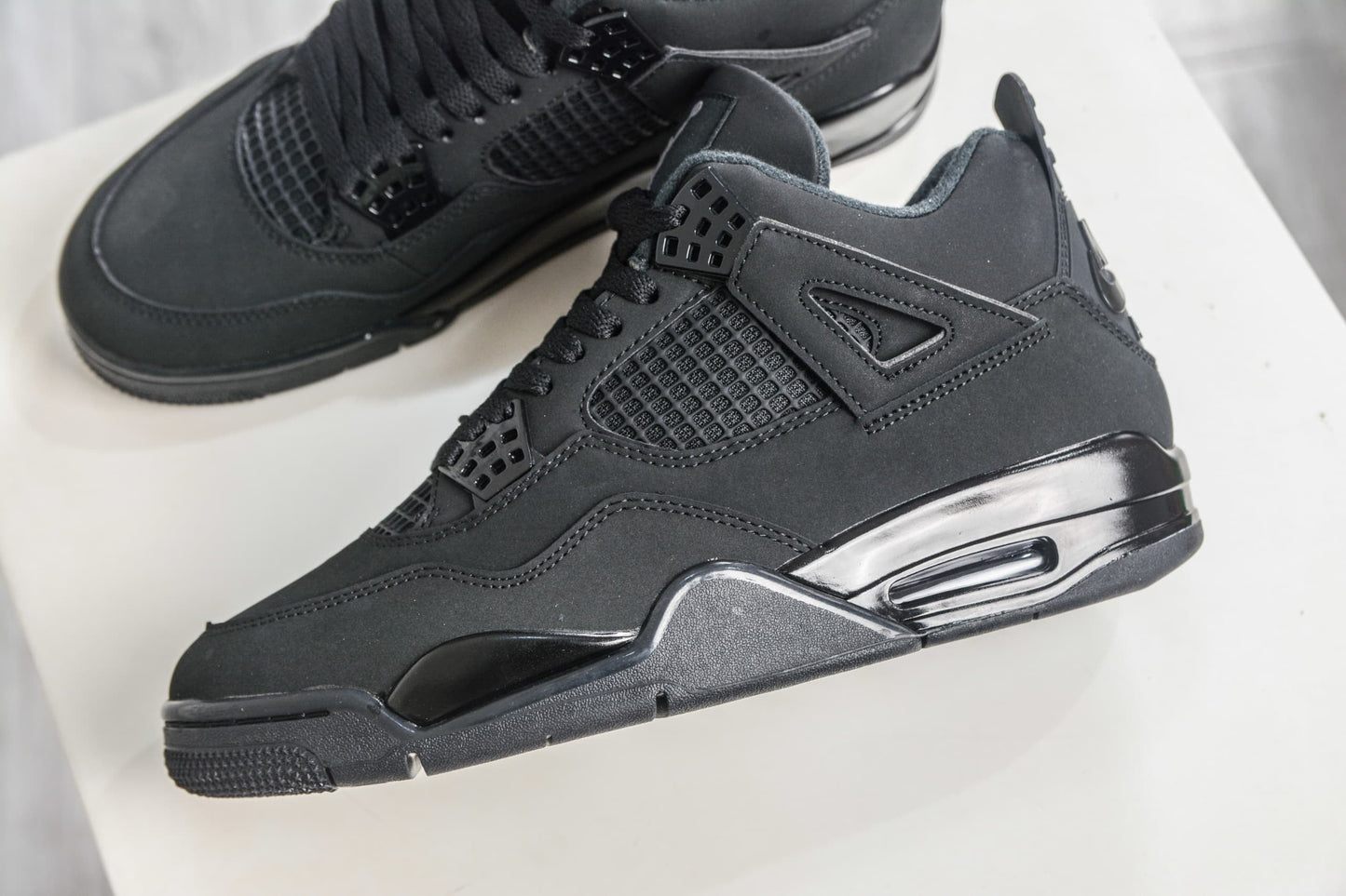 Air Jordan 4 Retro Black Cat 2025